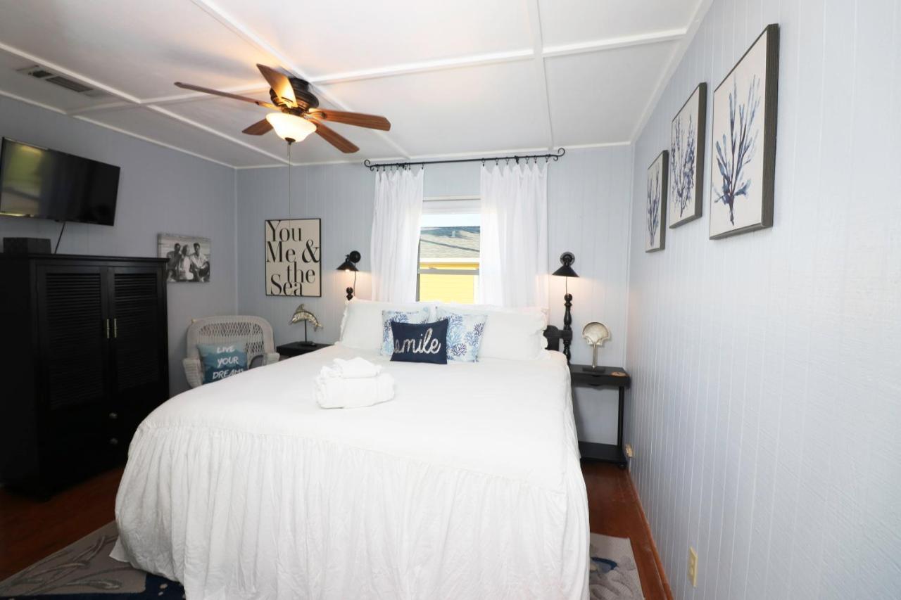 One-Of-A-Kind Beach Home With Lounge Bar Game Room Galveston Extérieur photo