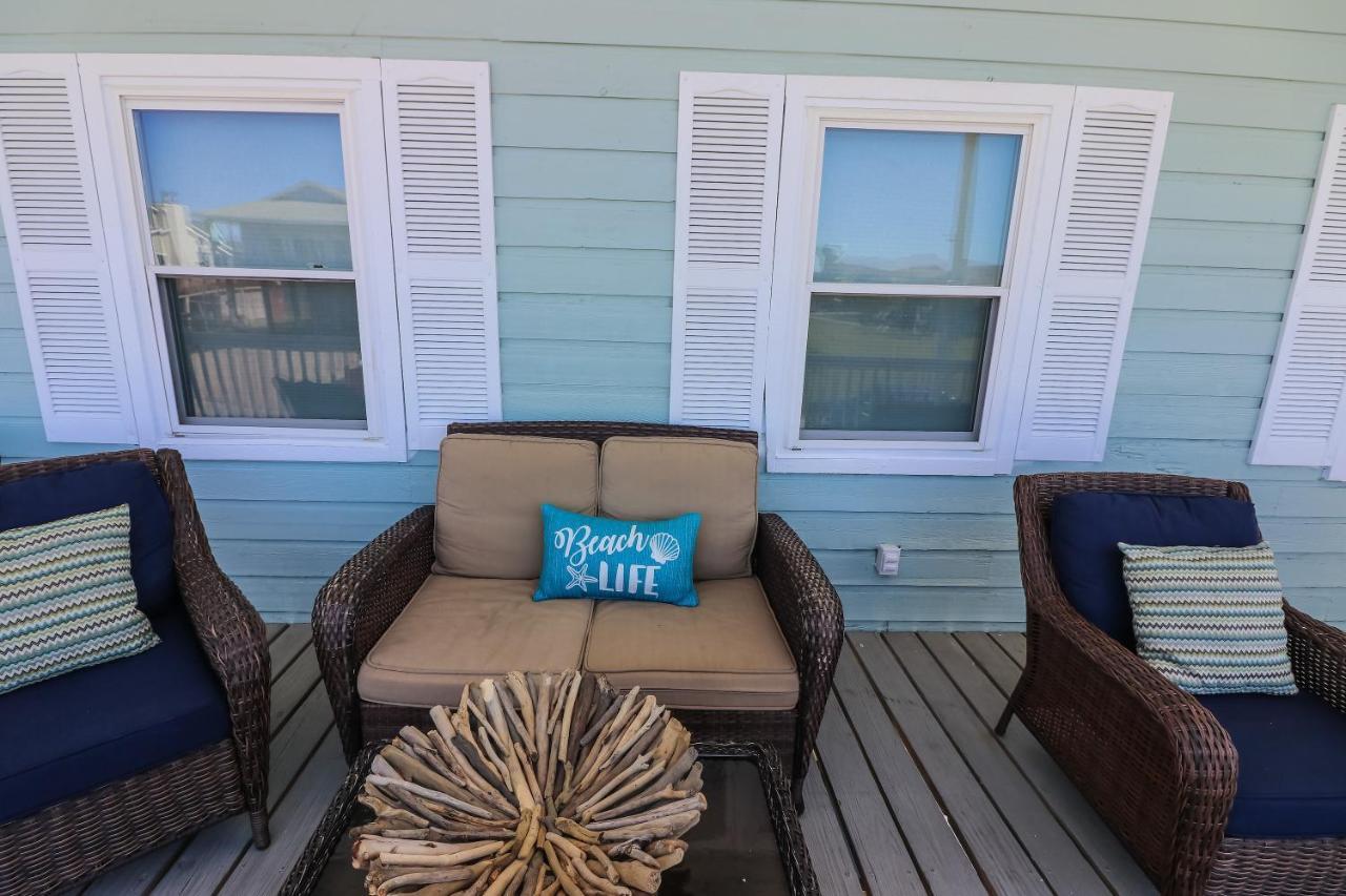 One-Of-A-Kind Beach Home With Lounge Bar Game Room Galveston Extérieur photo