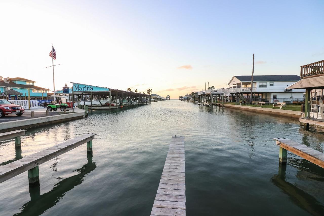 One-Of-A-Kind Beach Home With Lounge Bar Game Room Galveston Extérieur photo