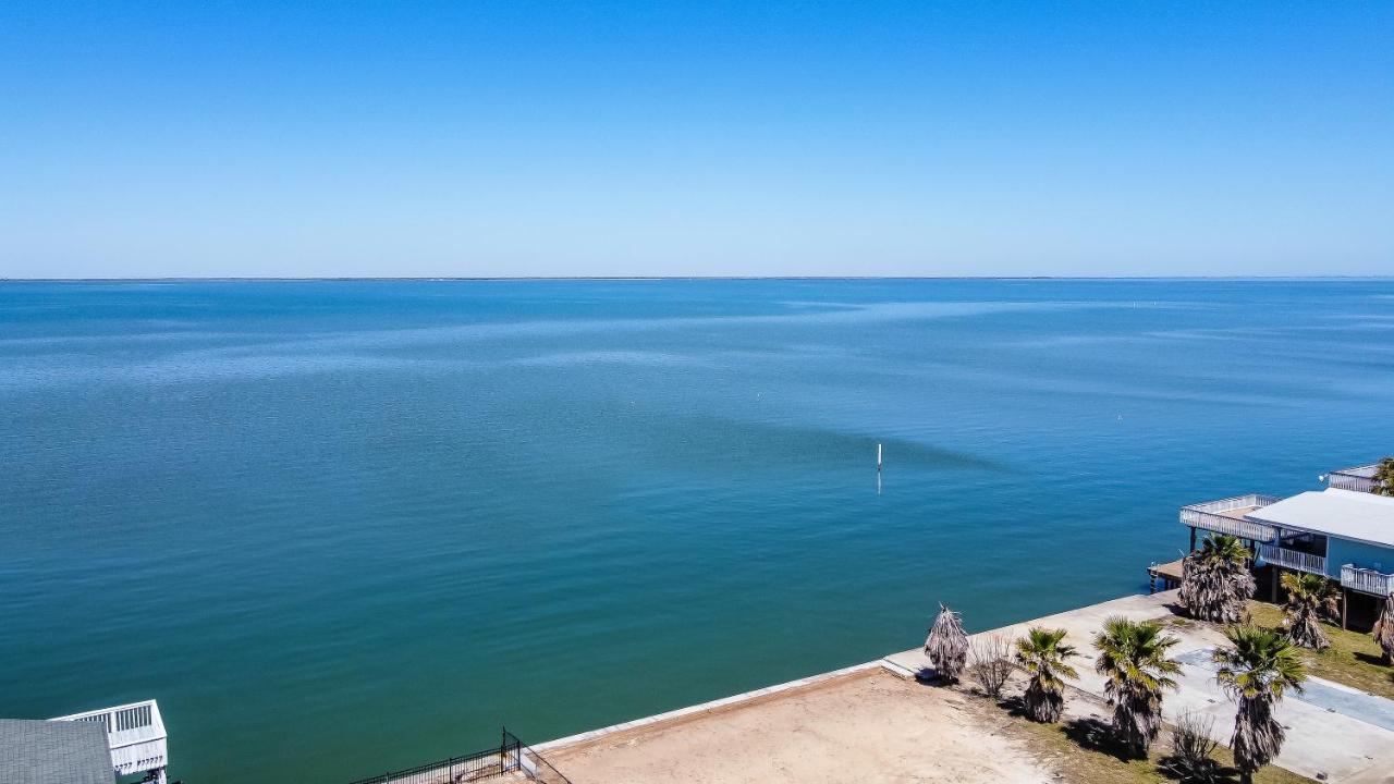 One-Of-A-Kind Beach Home With Lounge Bar Game Room Galveston Extérieur photo